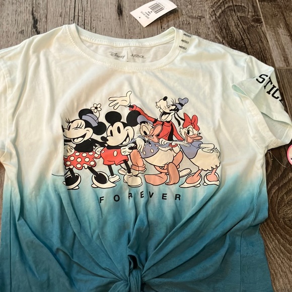 Disney - Picture 1 of 4